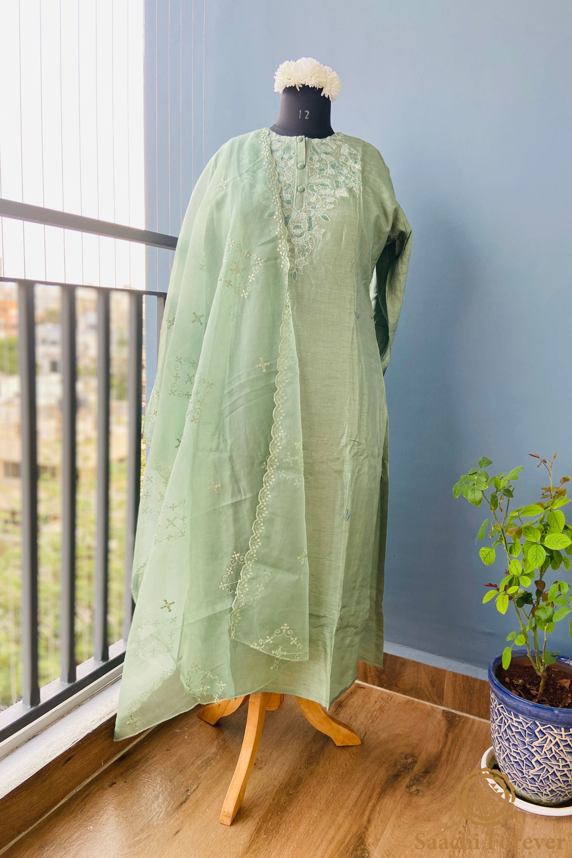 Pistachio Dola Silk Hand Zardosi Suit Set- 3 Piece