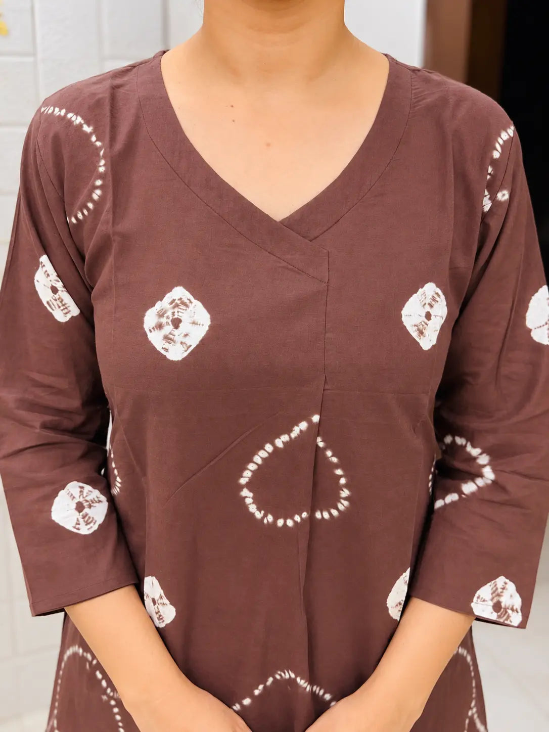 Brown & White HandMade Bandhani Straight Cut Cotton Kurta