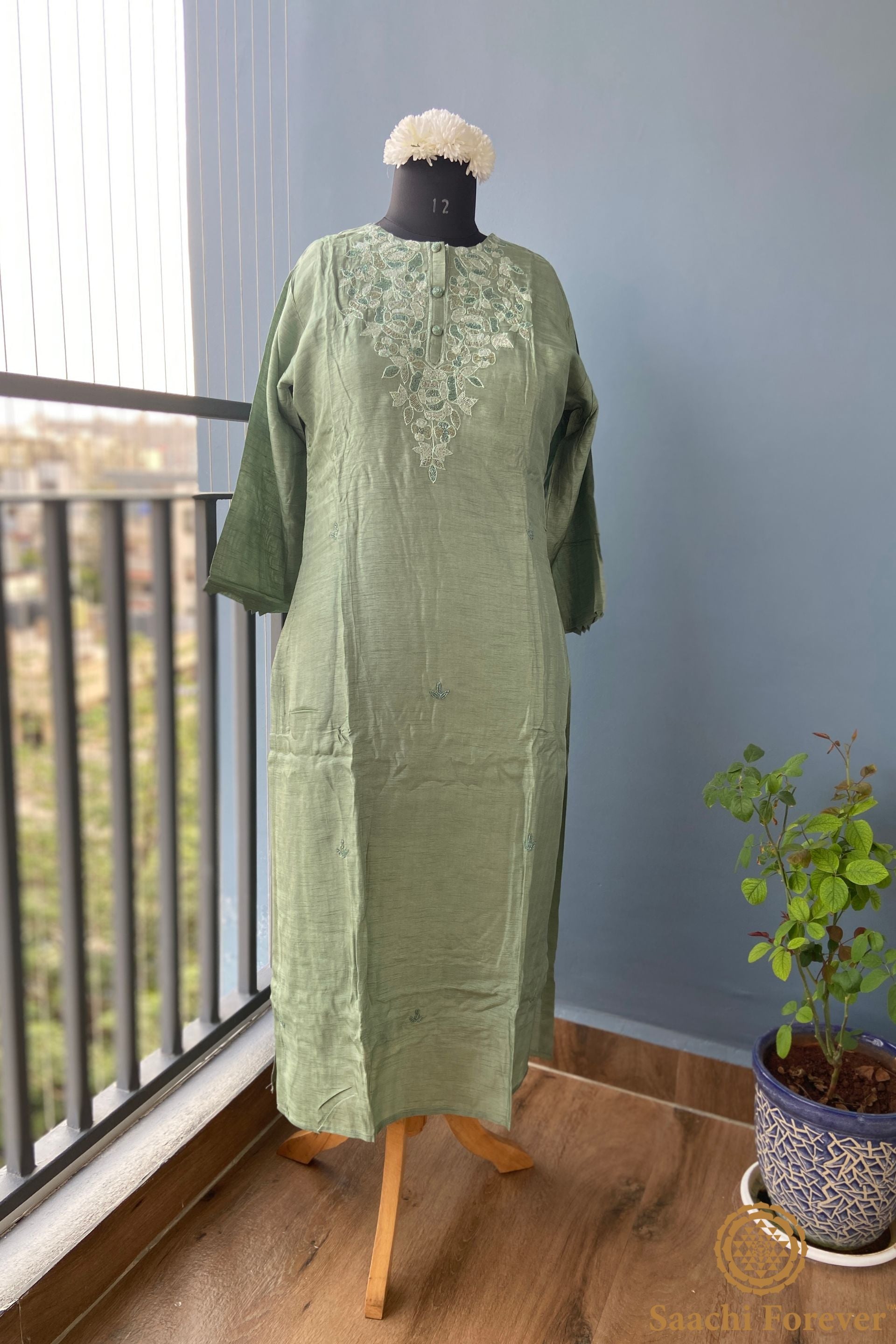 Pistachio Dola Silk Hand Zardosi Suit Set- 3 Piece